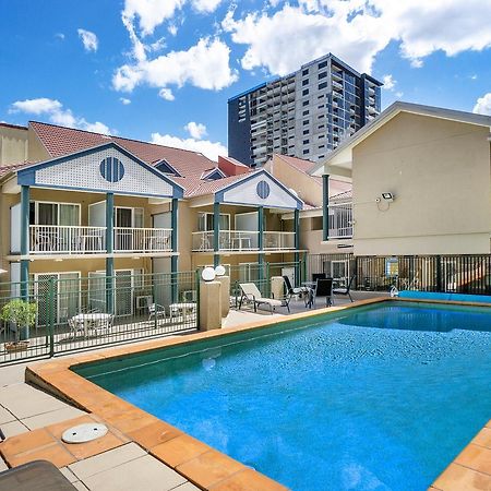 Toowong Inn & Suites Brisbane Buitenkant foto