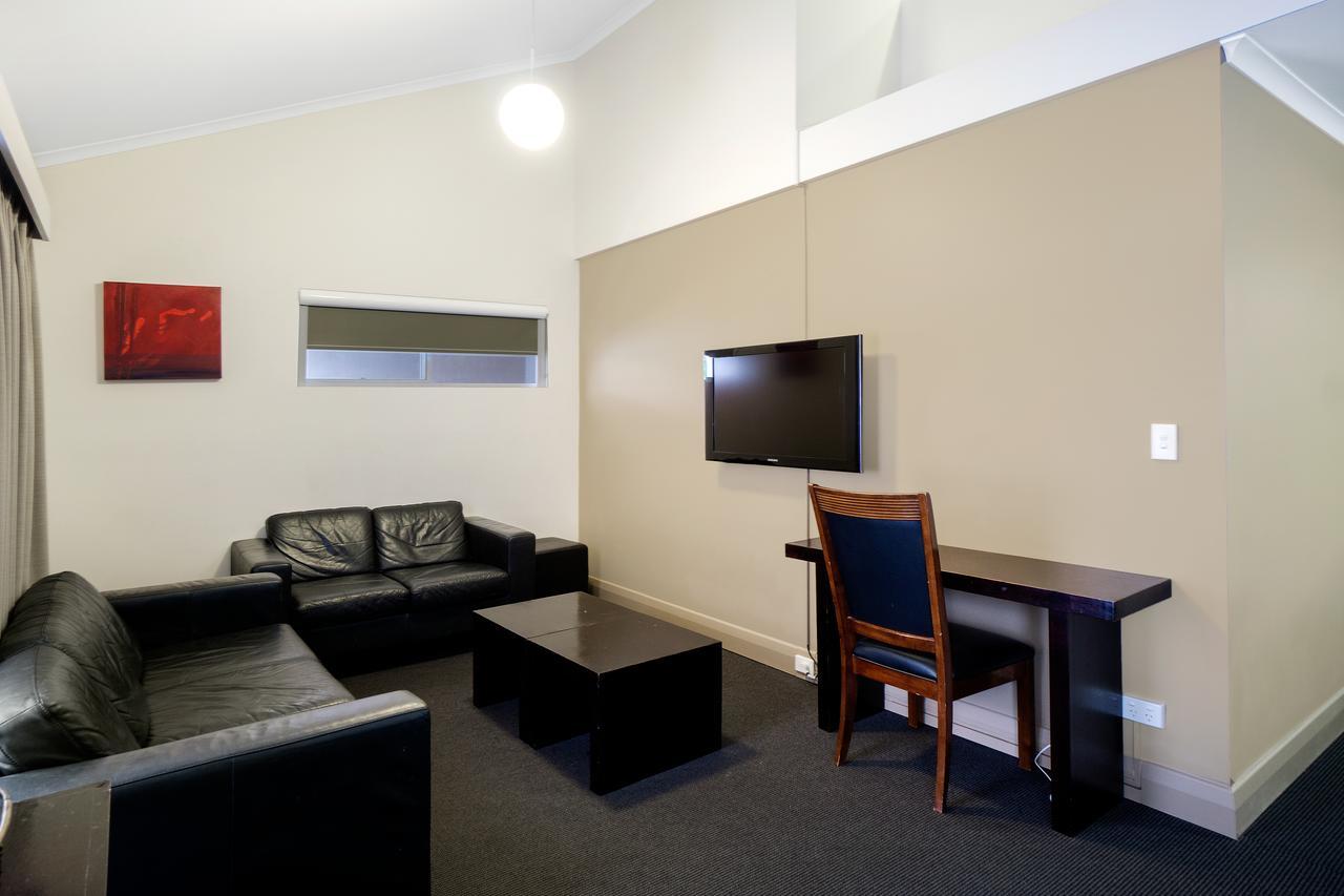 Toowong Inn & Suites Brisbane Buitenkant foto