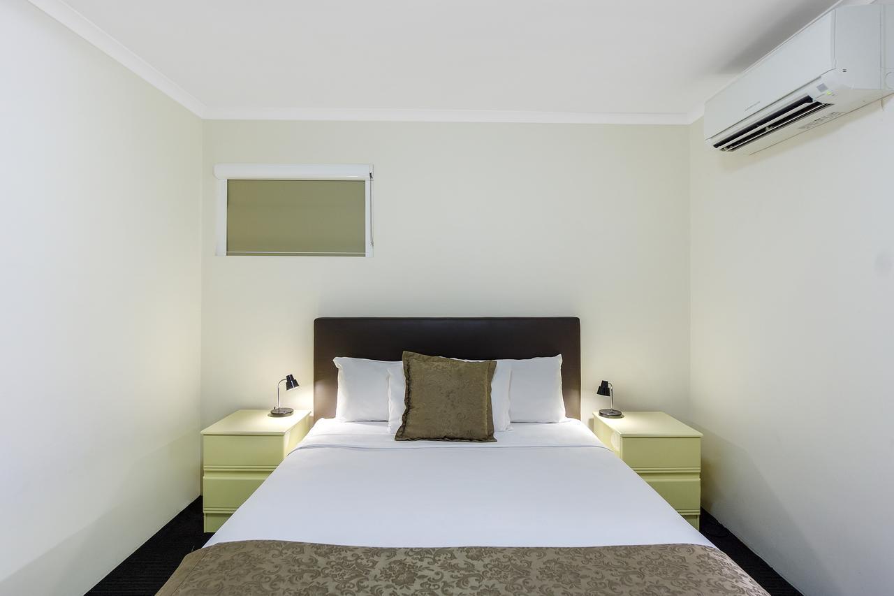 Toowong Inn & Suites Brisbane Buitenkant foto